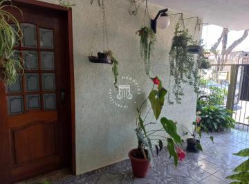 Casa · 283m² · 4 Quartos · 2 Vagas · CASA TÉRREA À VENDA COM EDÍCULA LOCALIZADA NO BAIRRO VILA VIANELO - JUNDIAÍ/SP.
