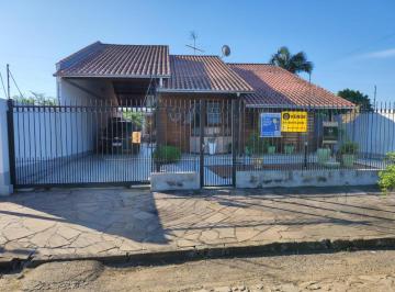 Casa · 160m² · 3 Quartos · 5 Vagas · Casa de Madeira Nobre