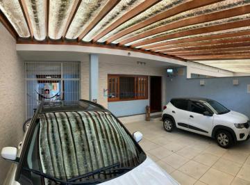Casa · 140m² · 3 Quartos · 4 Vagas · Casa com 3 quartos e 4 vagas na Saude
