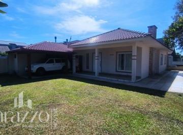 Apartamento · 160m² · 4 Quartos · casa de 04 dormitórios em tramandaí