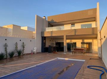 Casa · 213m² · 4 Quartos · 3 Vagas · Casa com 4 quartos à venda no Bairro Shopping Park - Uberlândia/MG