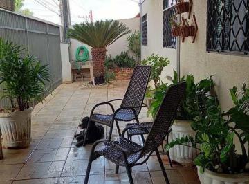 Casa · 130m² · 3 Quartos · 3 Vagas · Sobrado, Jardim Vetorasso, São José do Rio Preto