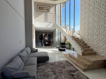 Casa · 350m² · 4 Quartos · 4 Vagas · Casa com 4 suítes para venda no Royal Boulevard - MOBILIADA