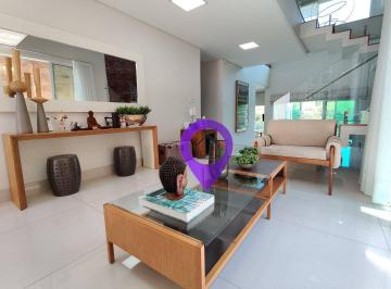 ed84d3278729ea575517cbc09b830dab033abae2 · Casa com 4 dormitórios em Pousada dos Campos, 375m² construídos. Destaques: suíte máster com hidroma
