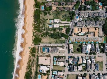 Foto 01 · Casa em Condomínio, Praia do Estaleiro, Balneário Camboriú, SC