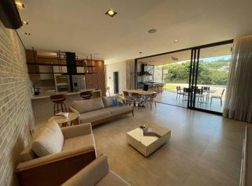 8c265fb9762efb22bd5de6f9220459acbe1e9247 · CASA TÉRREA NOVA à VENDA com 3 SUITES, PISCINA, ÁREA GOURMET INTEGRADA no CONDOMÍNIO TIPO CLUBE VALE