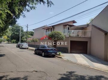 Casa · 202m² · 3 Quartos · 2 Vagas · Sobrado em Rua Carlos Capelari - Kennedy - Londrina/PR