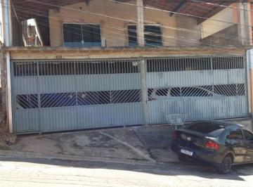 Casa · 203m² · 3 Quartos · 3 Vagas · Casa à venda - em Terra Preta