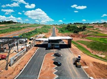 Terreno , Jundiaí · More ou Invista num Condomínio Clube | LOTES a partir de 250m² em JUNDIAÍ