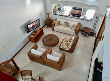 Imagem do Imóvel · Ubatuba, Toninhas - Belíssima casa com piscina, 4 suítes a 350mts da praia!