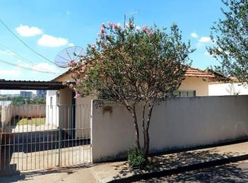 img0 · Casa Padrão em Araraquara