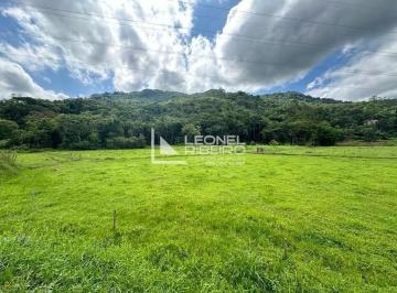 Rural · 20000m² · 4 Quartos · 1 Vaga · Sítio à venda no Bairro Dona Clara em Timbó/SC.