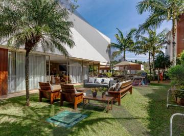 a2e39816b0d62d988a335da7585048d9cd24f765 · Casa com 347.73 m², 4 quartos sendo 4 suítes à venda na Fazenda Boa Vista.