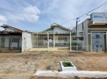 Comercial · 2 Quartos · 1 Vaga · Casa Térrea na Vila Carvalho