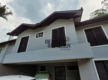 b205517296e05b690c82c8d3bec4f1d01fd9cd12 · Belissima Casa com piscina em excelente localização do condomínio Serra dos Cristais