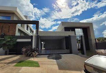 Casa · 305m² · 1 Vaga · CASA 3 SUITES COM PISCINA