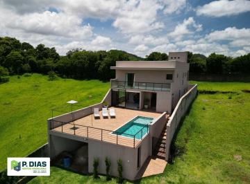 Casa · 300m² · 6 Quartos · 5 Vagas · Maravilhosa Casa Estilo contemporanea em Pinhalzinho, Interior de São Paulo