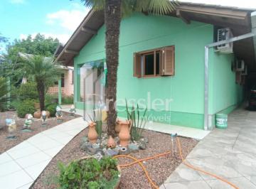 Casa · 720m² · 3 Quartos · 3 Vagas · 
                Casas - 3 dormitórios - Barra da Forqueta
                