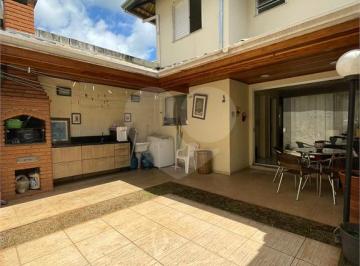 Imagem Principal · Casa à venda com 3 quartos, sendo 1 suíte, no condomínio Montpellier, Mogi das Cruzes