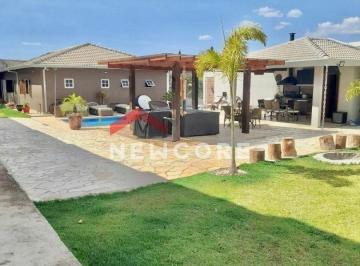 Casa · 214m² · 4 Quartos · 5 Vagas · Casa em Avenida Prefeito Antônio Júlio Toledo Garcia Lopes - Jardim das Cerejeiras - Atibaia/SP