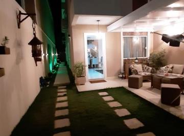 Casa · 176m² · 4 Quartos · 2 Vagas · Casa à venda - em Santo Antônio