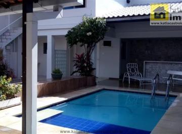 Casa · 240m² · 3 Quartos · 2 Vagas · Casa à venda - em São Francisco