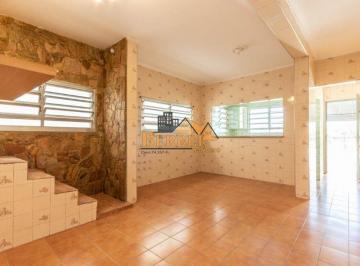 Casa · 140m² · 3 Quartos · 2 Vagas · Sobrado no Bairro Vila Carmosina, 03 Dormitórios, 01 Suíte, 02 Vagas, 140m²