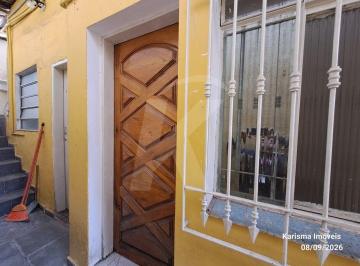 Casa · 35m² · 1 Quarto · Casa com 1 quarto, sala, cozinha, 2 banheiros e área de serviço.
