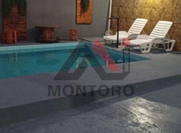 Casa · 203m² · 2 Quartos · 3 Vagas · JARDIM DO CARMO
