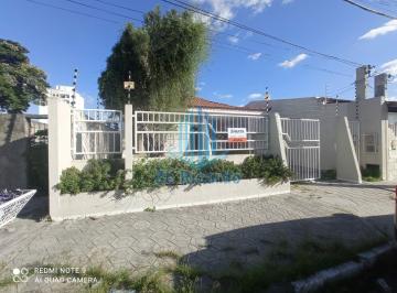 Casa · 250m² · 3 Quartos · 2 Vagas · Casa 3/4 com suíte na Santa Mônica