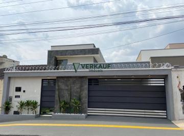 Casa · 180m² · 3 Quartos · 4 Vagas · Casa Alto Padrão em Residencial Porto Seguro, Goiânia/GO