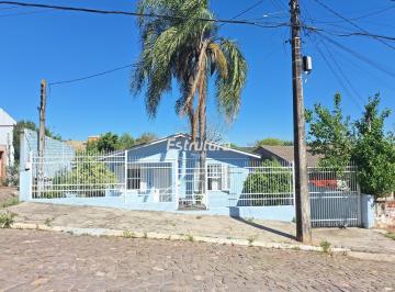 Casa · 117m² · 3 Quartos · 1 Vaga · Casa com 3 dormitórios em uma ótima localização