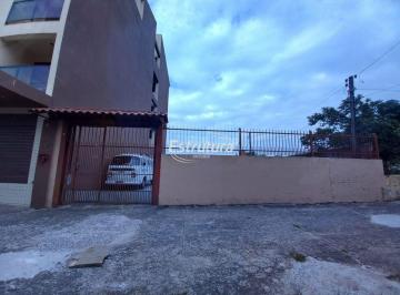 Casa · 473m² · 2 Quartos · 10 Vagas · Terreno amplo com duas casas na Av. Borges de Medeiros