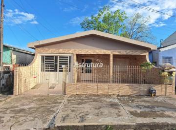 Casa · 100m² · 3 Quartos · 1 Vaga · Linda casa mista com três dormitórios