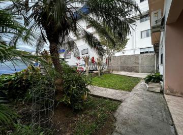 Casa · 927m² · 2 Quartos · 2 Vagas · Terreno com casa em ótima localização, ao lado do Clube Dores em Santa Maria