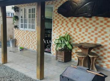 Casa · 120m² · 2 Quartos · 4 Vagas · Casa com amplo terreno a venda em Balneario Piçarras