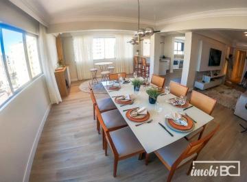 Living · Apartamento com 4 dormitórios à venda, 200 m² por R$ 2.100.000 - Centro - Balneário Camboriú/SC