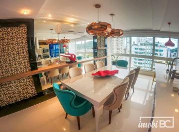 Living · Apartamento com 3 dormitórios à venda, 118 m² por R$ 2.450.000,00 - Pioneiros - Balneário Camboriú/S