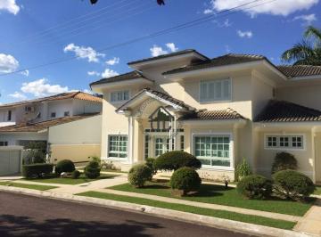 Casa · 280m² · 3 Quartos · 5 Vagas · Casa à venda no Condomínio Villaggio Capriccio.