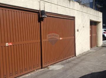 Casa · 386m² · 3 Quartos · 4 Vagas · Baixou R$ 850.000,00, oportunidade no bairro de Santo Amaro.