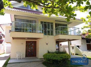 8c869ca72f85e563965a180f93bf917e1e605f8c · Excelente Casa Em Jurerê Internacional, próxima ao novo open shopping, casa grande ideal para famíl