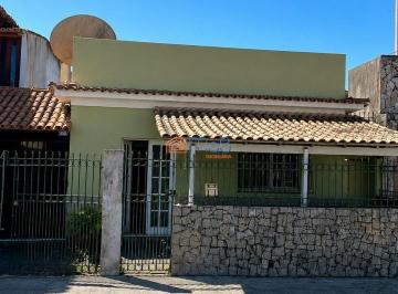 Casa · 214m² · 3 Quartos · 2 Vagas · Casa linear com 3 quartos disponível para venda em Imbetiba.