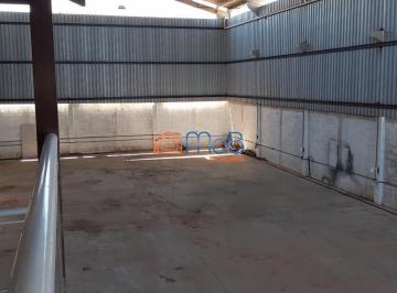 Comercial · 600m² · 3 Quartos · 6 Vagas · Locação ou Compra de Galpão Comercial em Macaé
