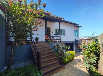 Casa · 153m² · 3 Quartos · 3 Vagas · Excelente casa à venda no Vale dos Cristais.