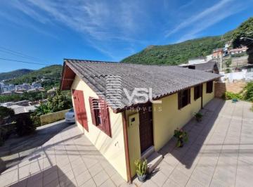 Foto 01 · Casa com 3 dormitórios e terreno com 492 m², todo murado, Saco Grande