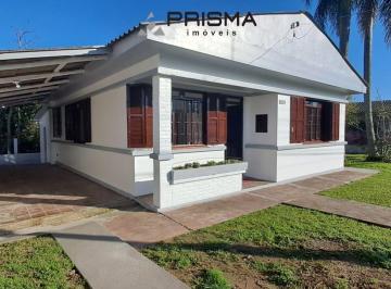 Casa · 180m² · 3 Quartos · 3 Vagas · Casa 3 dormitórios, sala de estar e jantar, varanda, espaço gourmet, amplo pátio