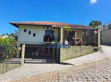 8072b63a9de0ffa4fd1492e9e781e6ddf10e3dec · Excelente casa na Itoupava Norte