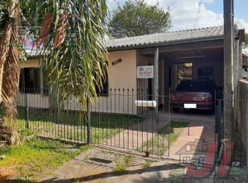 Casa · 84m² · 2 Quartos · 1 Vaga · Casa de Alvenaria na rua Jardel Filho em Esteio. Terreno amplo com pátio na frente e fundos.