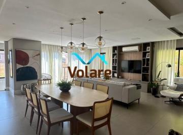 Casa · 208m² · 3 Quartos · 4 Vagas · Imperdível oportunidade: Casa à venda em Osasco-SP, Jardim das Flores, 3 quartos, 3 suítes, 2 salas,
