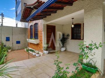Casa · 250m² · 4 Quartos · 2 Vagas · Casa à venda, 4 quartos, 1 suíte, 2 vagas, Colégio Batista - Belo Horizonte/MG